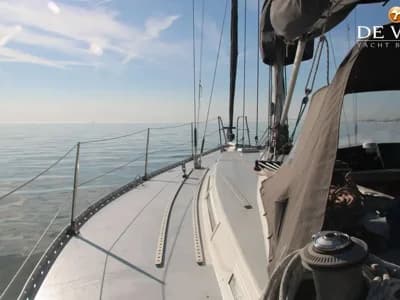 1982 Oyster 41 R Boat for Sale in Contact De Valk Hindeloopen 2