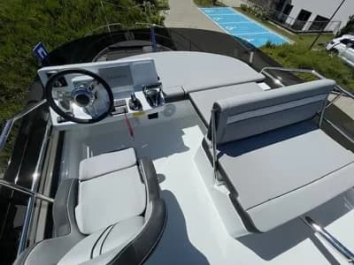 Jeanneau Merry Fisher 1095 Fly s2 3