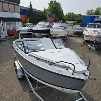 Quicksilver 605 Cruiser Deluxe + F115XL CT 2