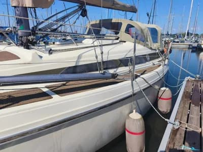 Bavaria 890 2