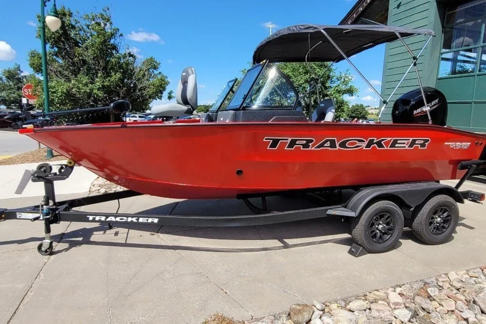 Tracker Pro Guide V-175 Combo