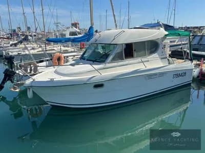 JEANNEAU MERRY FISHER 805 2