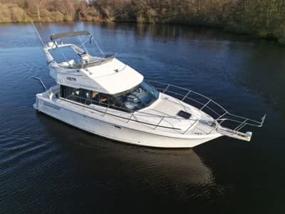 Bayliner 3688 Flybridge 2