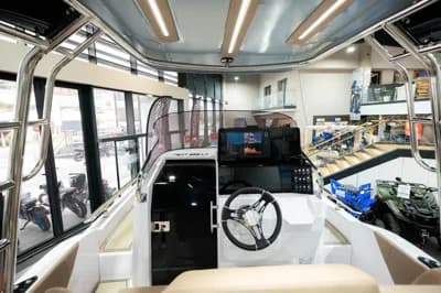 Ranieri TOP OFFER Ranieri International Next 255 LX F250 UCB 2