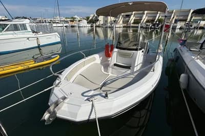 2016 Ranieri Voyager 18 s 2