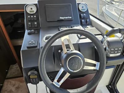 2020 Jeanneau NC 33 3