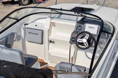 2024 Bayliner VR5 Cuddy | 6m 3