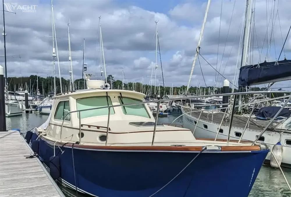 Hinckley Picnic Boat 36