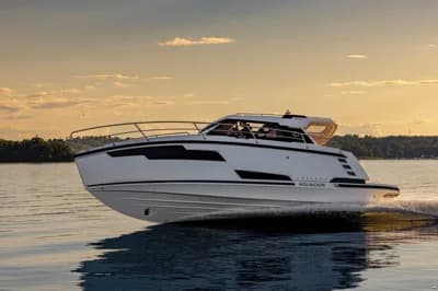 Aquador 300 Hard Top 2