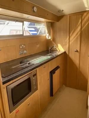 2008 Sheerline 950 Aft Cockpit Boat for Sale in Henley on Thames 3