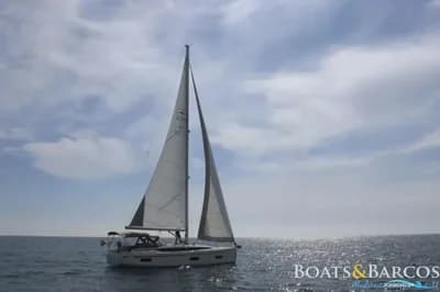 Bavaria C42 2