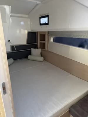 Delphia 12 FlyLounge 3