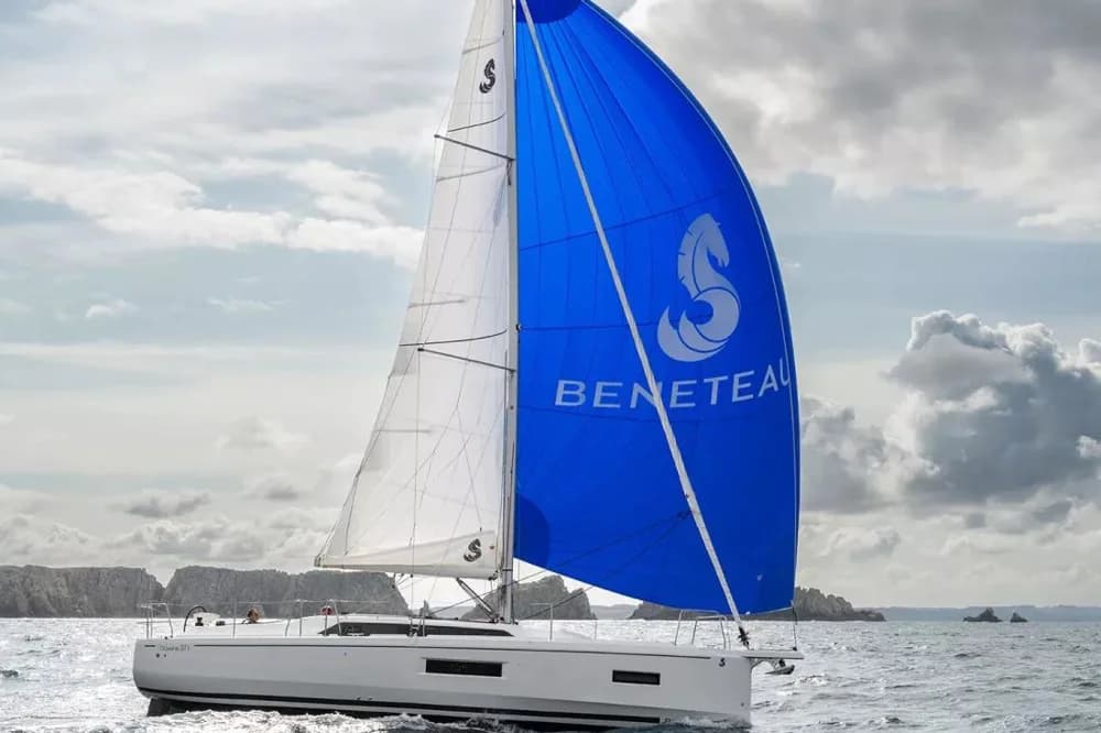 2024 Beneteau Oceanis 37.1 | 12m