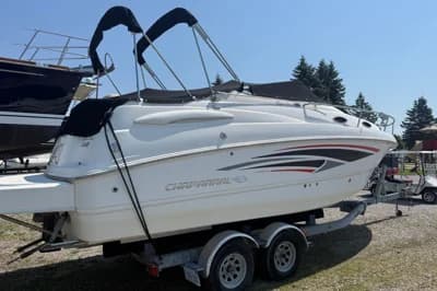 2007 Chaparral Signature 240 | 26.1 ft 2