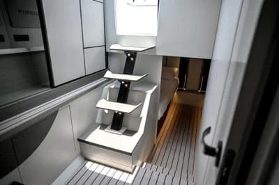 2025 Italia Yachts IY 43 veloce | 47.0 ft 3