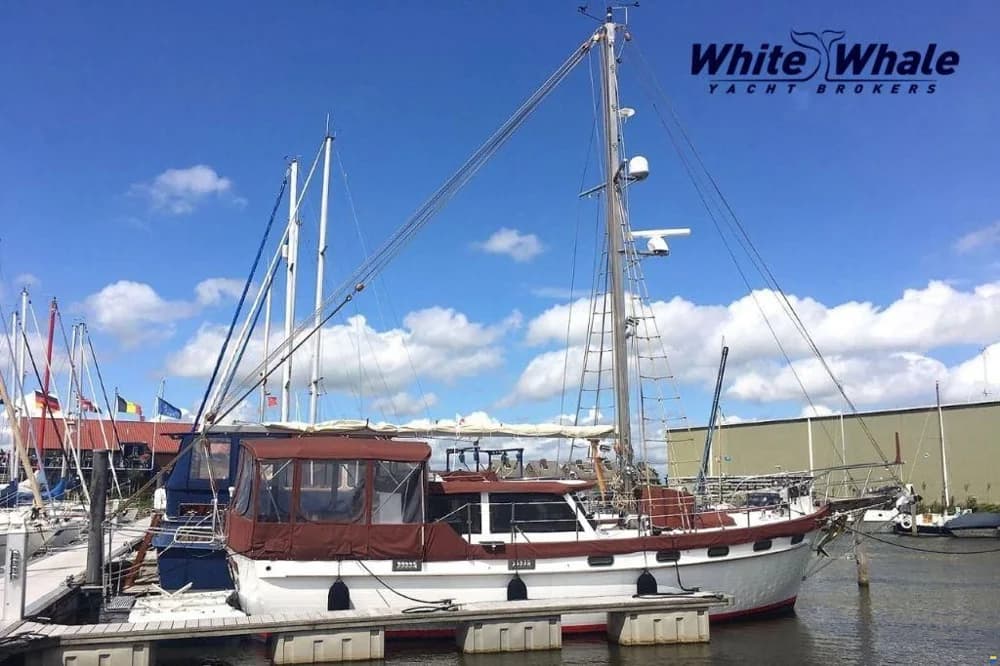 Island Trader 40