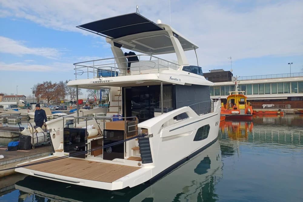 2027 Absolute Navetta 53 | 52.2 ft