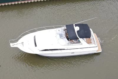 1995 Bayliner 3255 Avanti | 35 ft 3