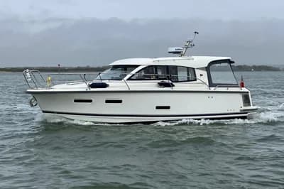 2023 Nimbus 305 Coupe | 33.0 ft 2