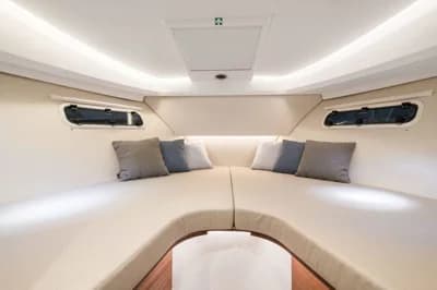 2023 Nimbus 305 Coupe | 33.0 ft 3