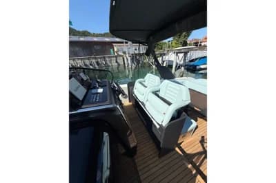 2026 Cranchi A32 Luxury Tender 3