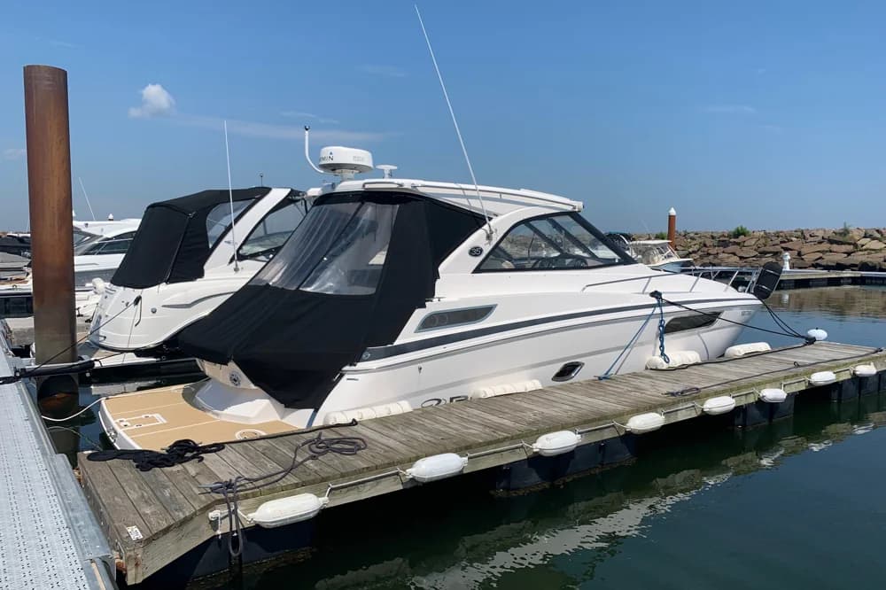 2017 Regal 35 Sport Coupe | 35 ft