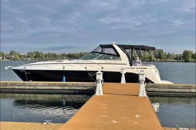 2004 Rinker Fiesta Vee 410 | 43.4 ft 2