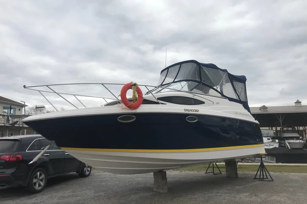 2006 Regal 2565 Window Express | 25.5 ft