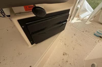2006 Regal 2565 Window Express | 25.5 ft 3