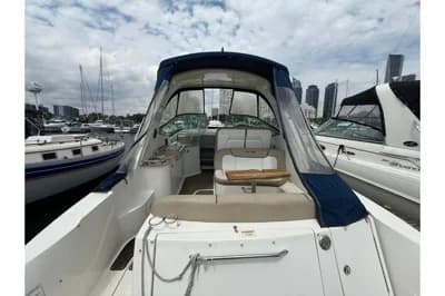 2015 Sea Ray Sundancer 330 | 33 ft 2