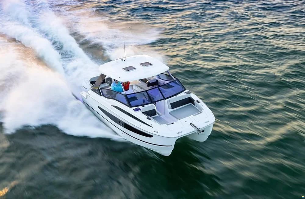 AQUILA 32 Sport