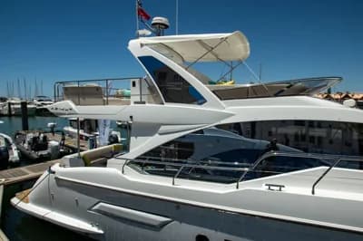 2021 Azimut Fly 50 | 52.8 ft 3