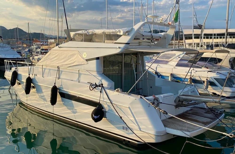1992 Raffaelli Typhoon fly 38 | 35.7 ft