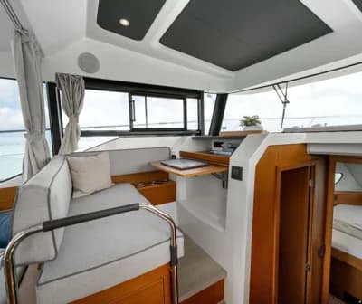 Beneteau Swift Trawler 37 Fly 3