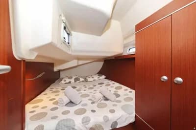 Hanse 385 3