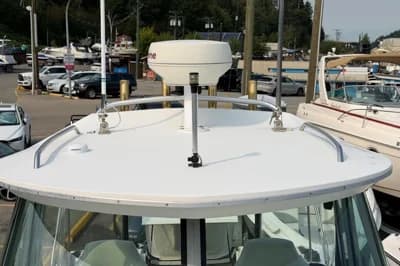 2004 Seaswirl Striper 2601 Walkaround I/O | 26 ft 3