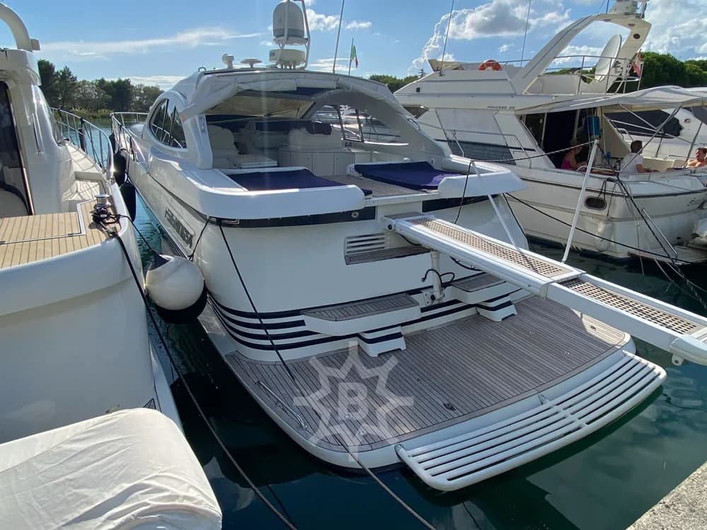 1999 Pershing 54 | 58.2 ft