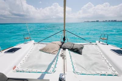2012 Lagoon 450 F | 45 ft 3