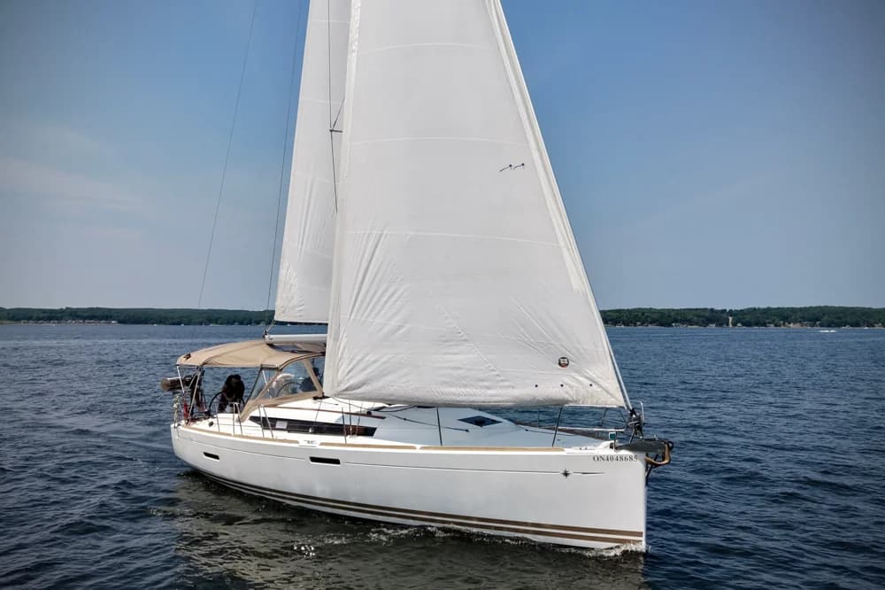 2013 Jeanneau Sun Odyssey 379 | 37 ft