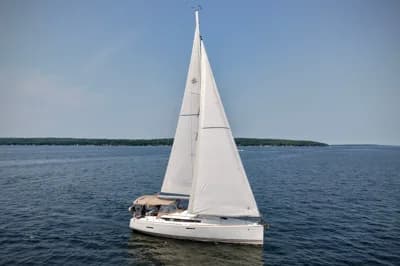 2013 Jeanneau Sun Odyssey 379 | 37 ft 2