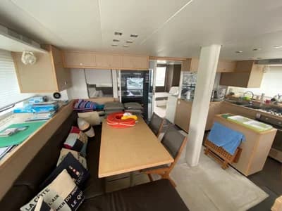 2013 Lagoon 52 | 52 ft 3