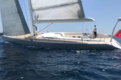 2010 Maxi Dolphin MD65 | 65.6 ft 3