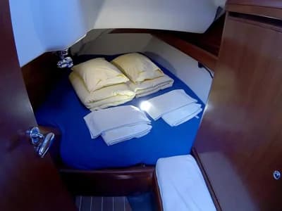 2010 Grand Soleil 37 | 38.3 ft 3