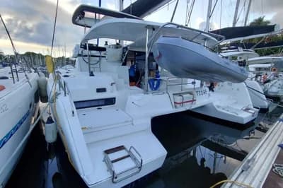 2018 Lagoon 42 | 42.2 ft 2