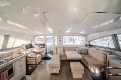 2018 Leopard 48 | 48.4 ft 3