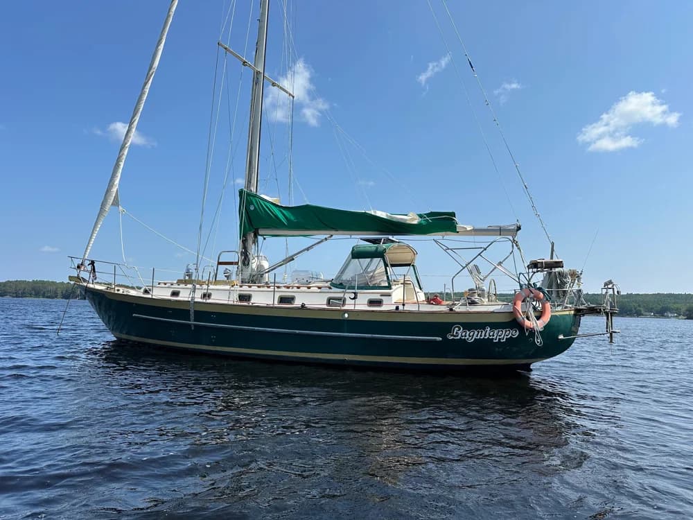 1990 Pacific Seacraft Crealock 44 | 44 ft