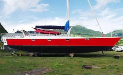 One Off Design 18m Open Bridgedeck 2