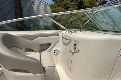 Sea Ray 270 Sundeck 2