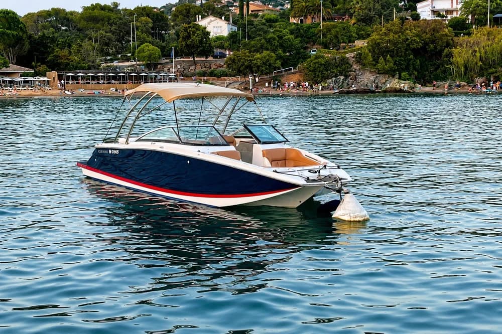 Four Winns SL262