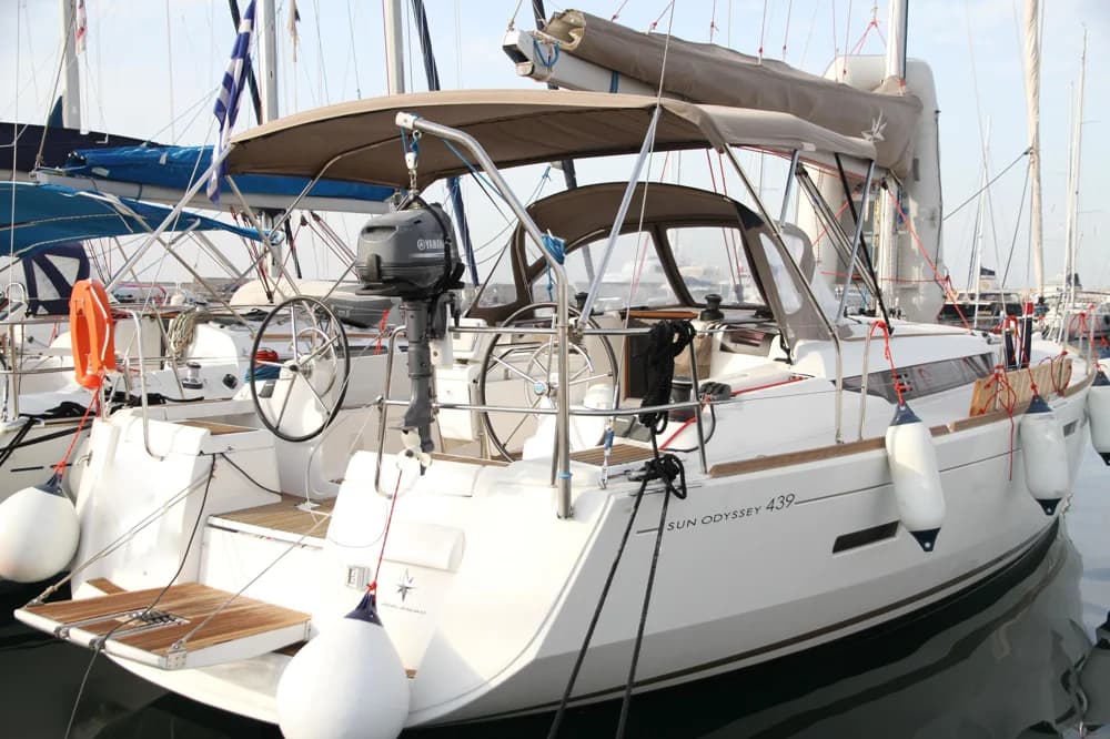 2015 Jeanneau Sun Odyssey 439